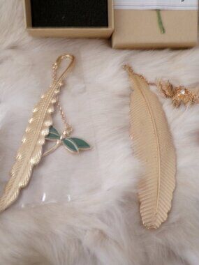 Multi Austrian CRYSTAL and Enameled Metallic FEATHER BOOKMARKS Set of 2 New